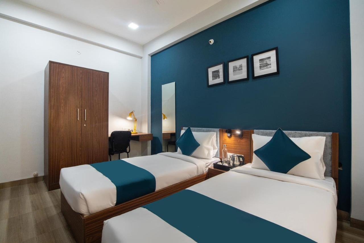 Hotel Ballfin Indore Indore